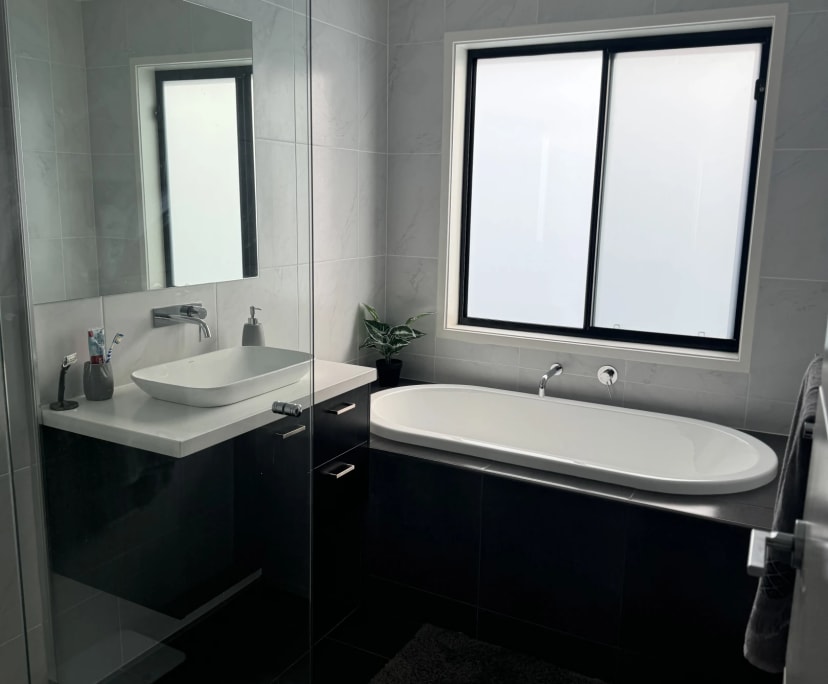 $250, Share-house, 4 bathrooms, Mount Barker SA 5251