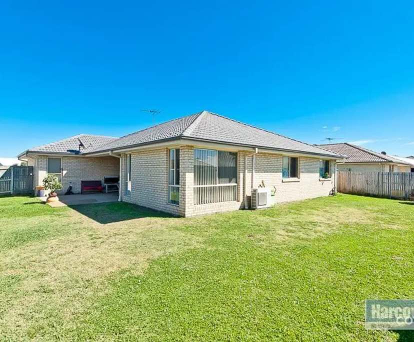Room with ensuite in a share house