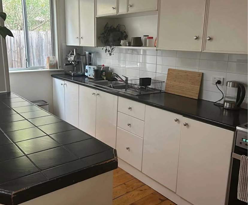 Unfurnished room in a share house