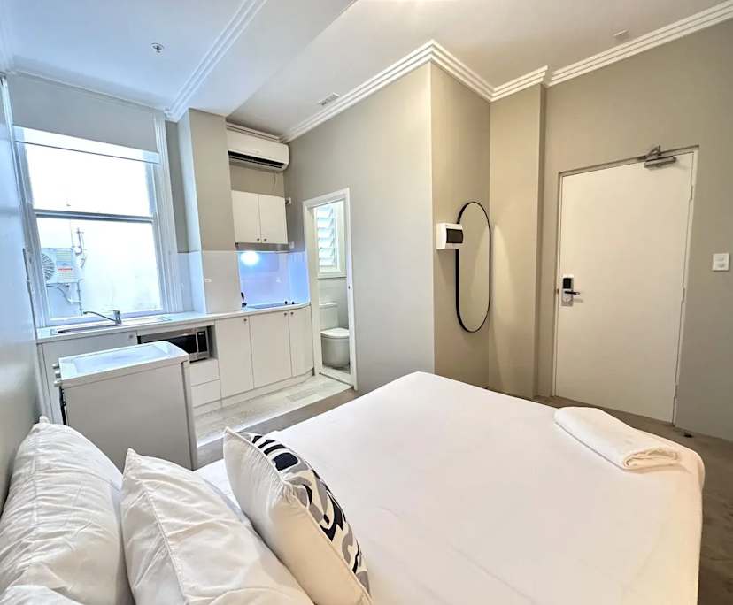 Furnished room studio flat for rent