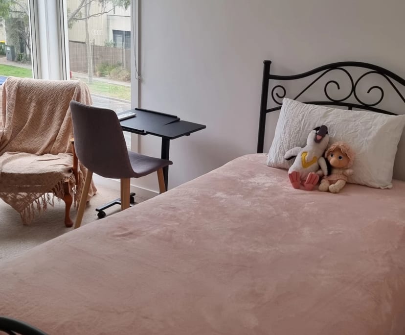 Furnished room in a share house