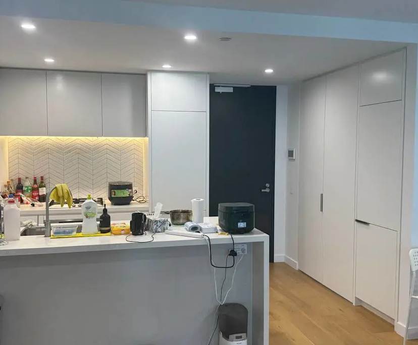 Furnished room with own bathroom