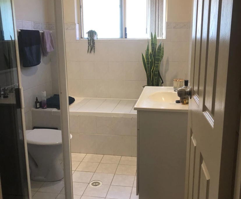 $280, Flatshare, 2 bathrooms, Petersham NSW 2049