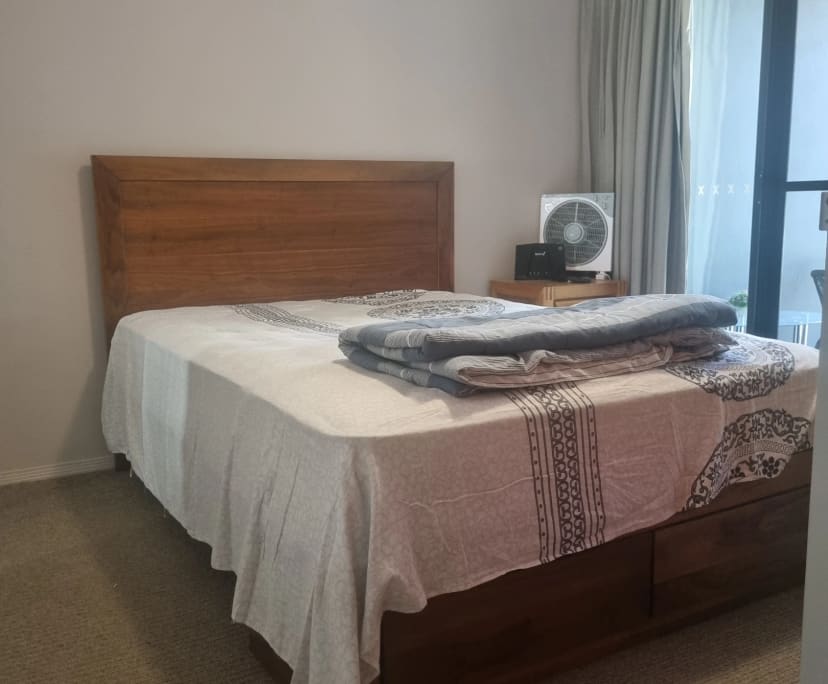 Furnished room in a flatshare