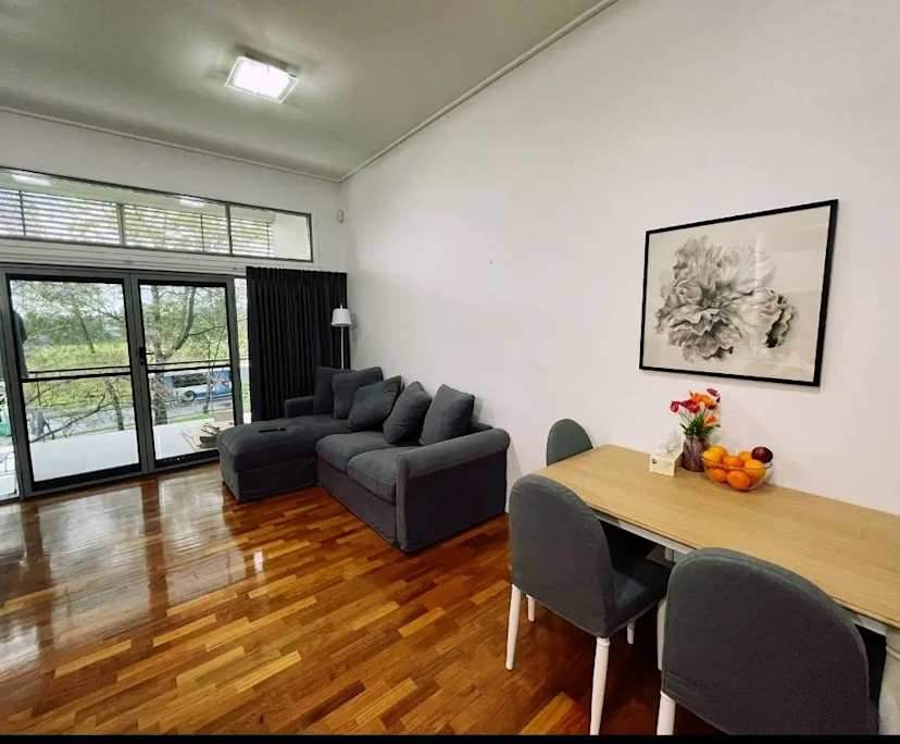 Furnished room in a flatshare