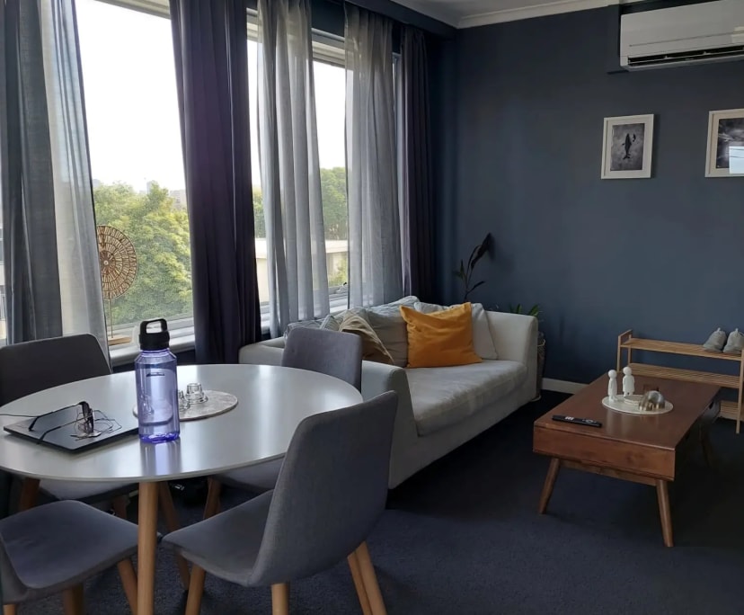 Whole property with 1 room for rent