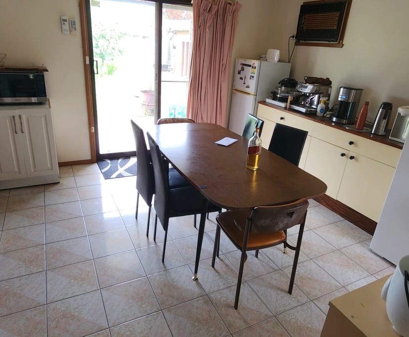 Room in a share house