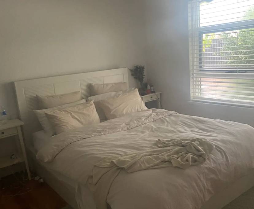 Room in a share house