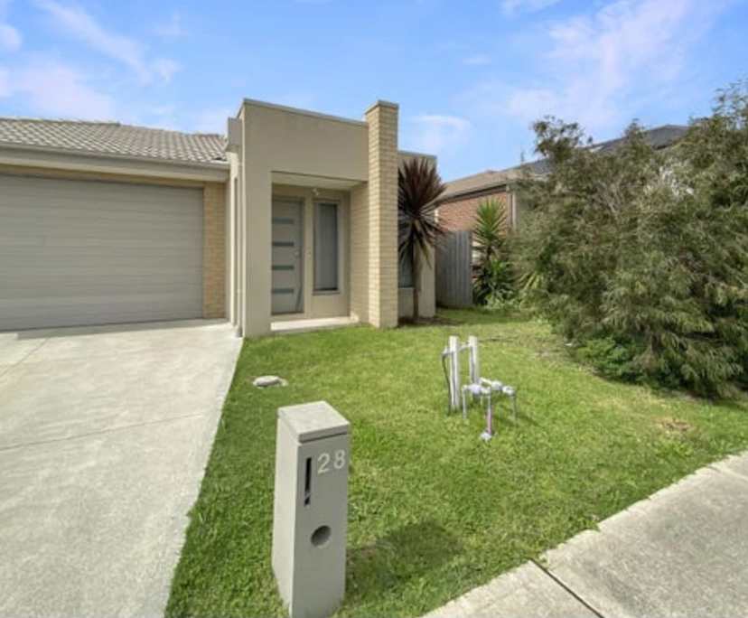 Unfurnished room in a share house