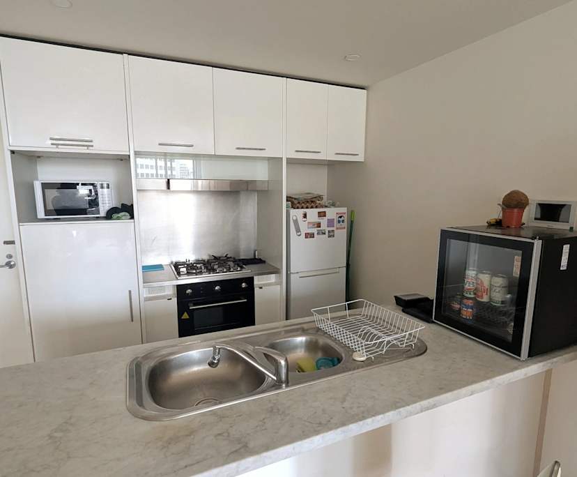 $330, Flatshare, 2 bathrooms, Melbourne VIC 3000