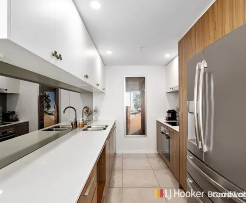 $420, Flatshare, 2 bathrooms, Labrador QLD 4215