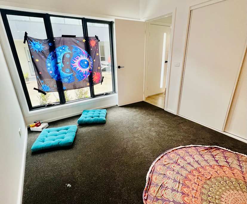 $318, Share-house, 2 bathrooms, Sydenham VIC 3037