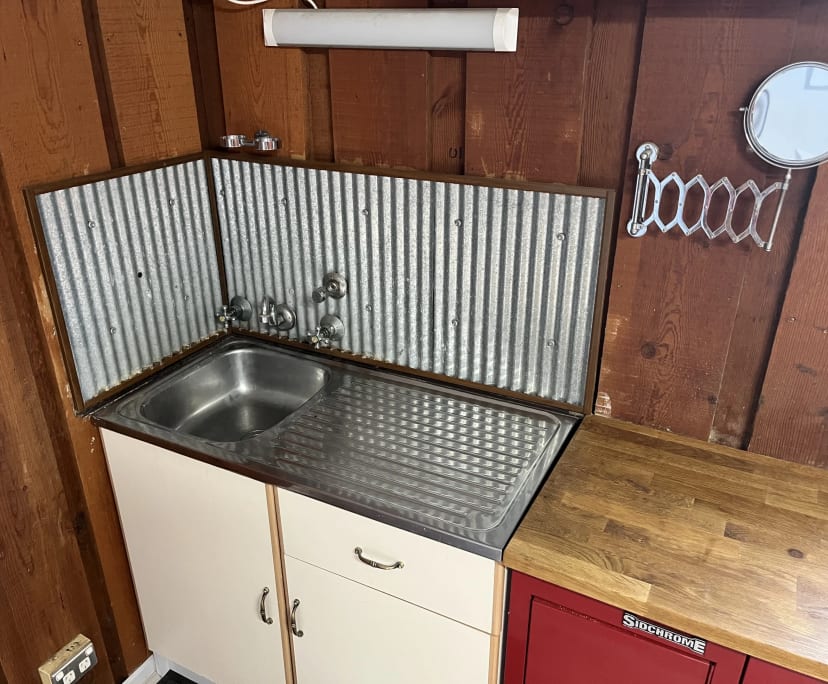 $350, Flatshare, 2 bathrooms, Wilberforce NSW 2756