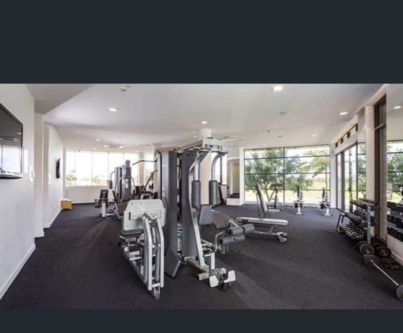 Unfurnished room with own bathroom