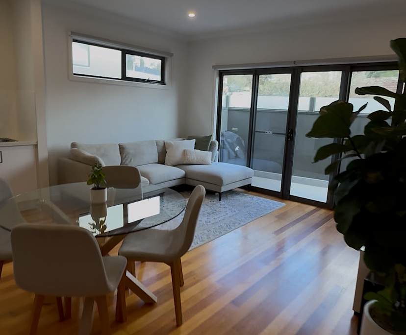 Whole property with 2 rooms for rent