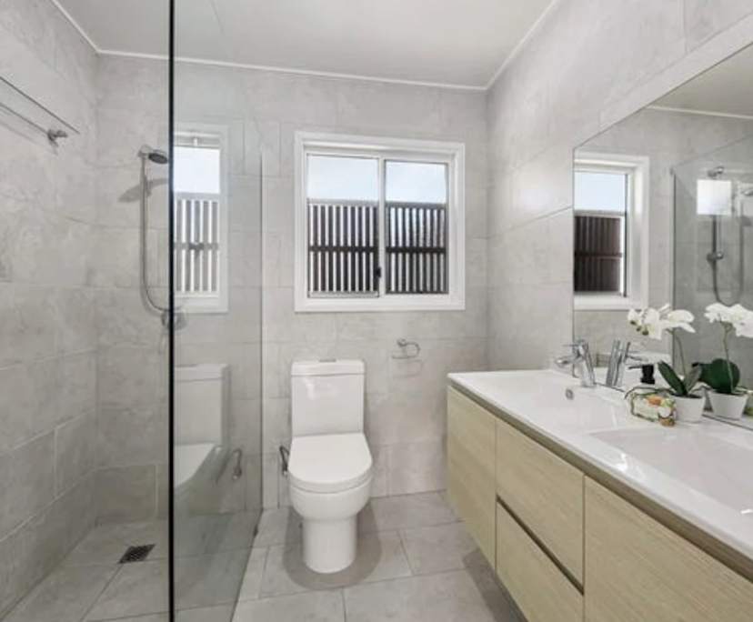 Unfurnished room in a share house