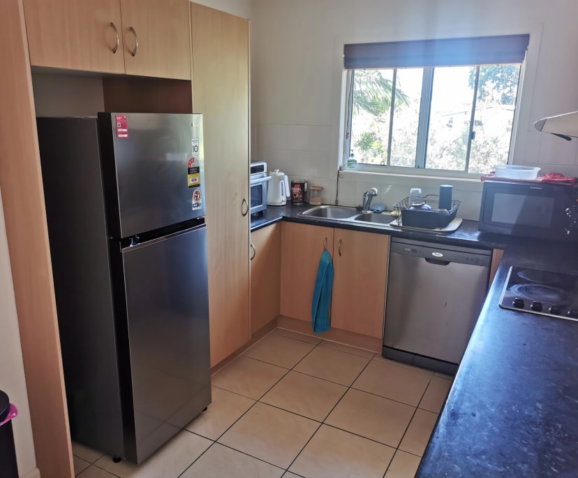 $275, Flatshare, 2 bathrooms, Pacific Paradise QLD 4564