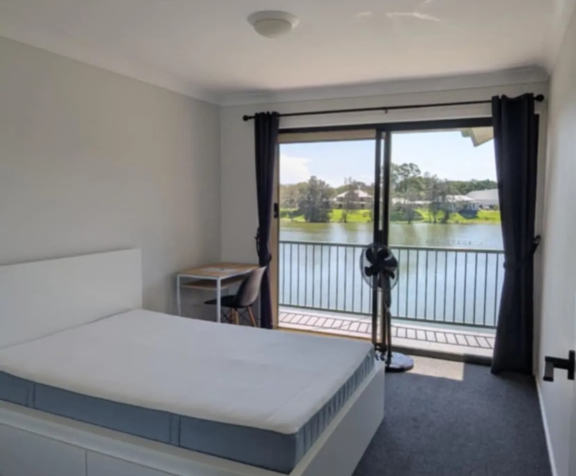Furnished room in a share house