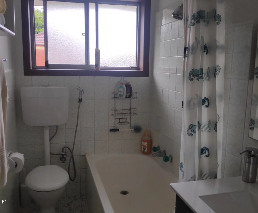 Furnished room in a flatshare