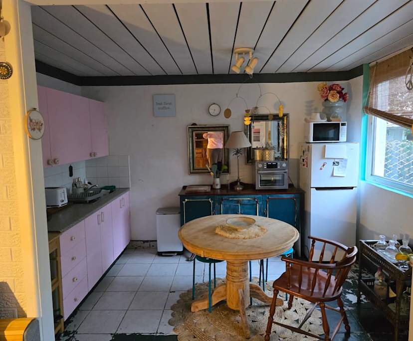 $500, Whole-property, 1 bathroom, Freshwater NSW 2096