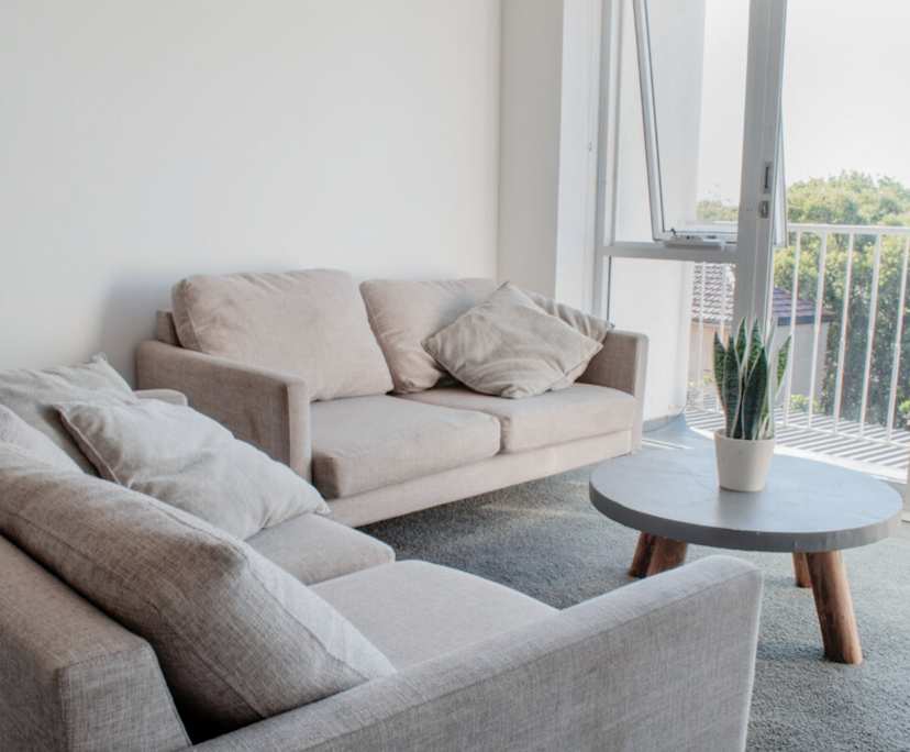 Whole property with 2 rooms for rent