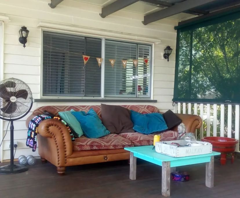 Furnished room in a share house
