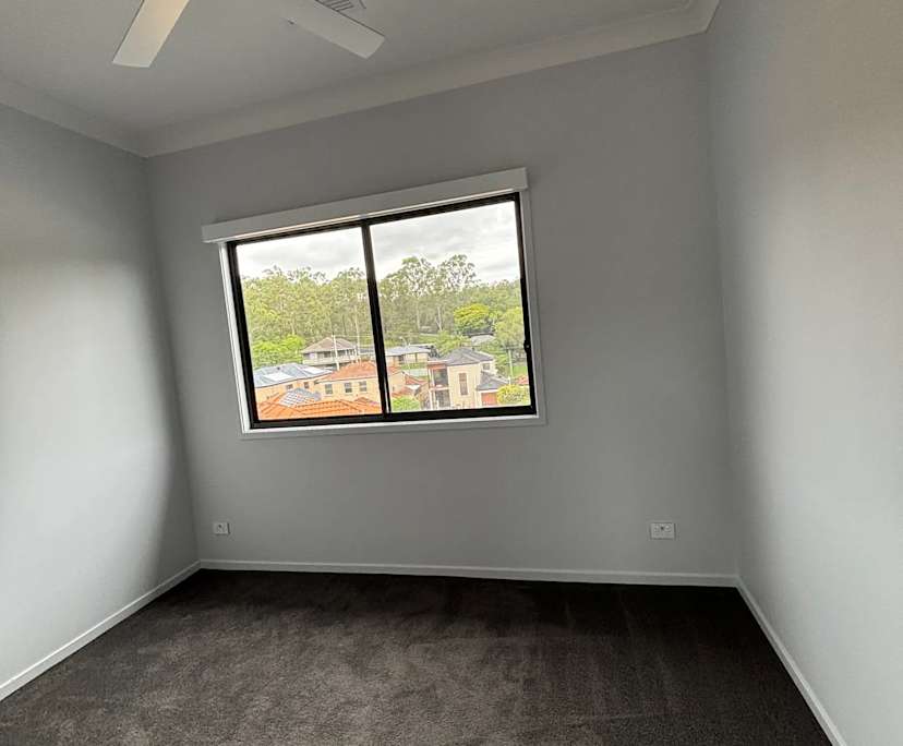 Unfurnished room in a share house