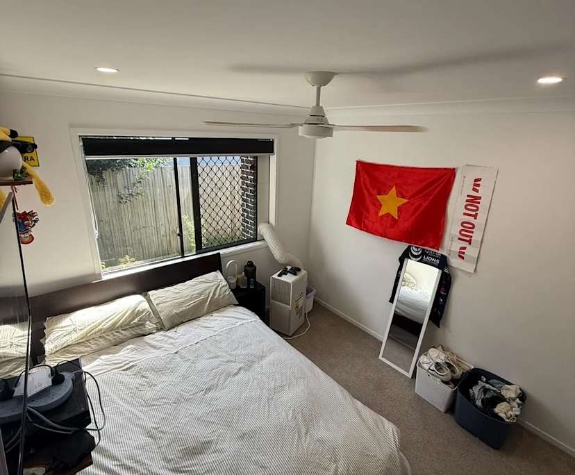 Unfurnished room in a share house