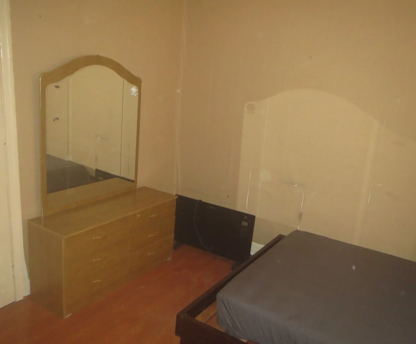 Room in a share house