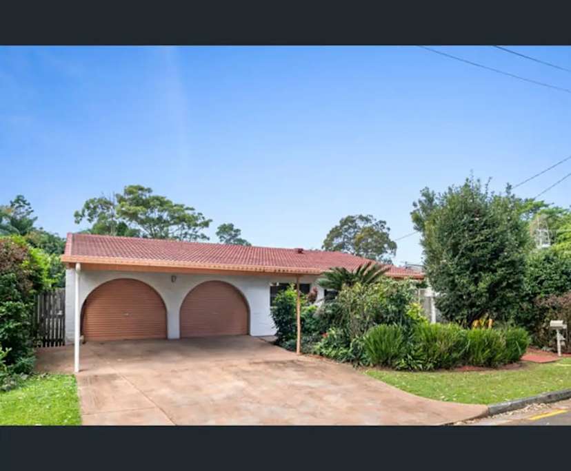 Whole property with 3 rooms for rent