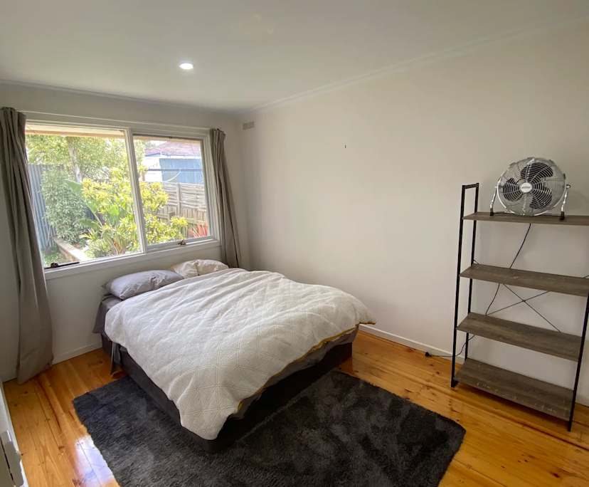 Room in a share house