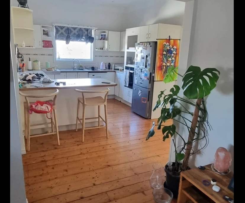 Room in a share house
