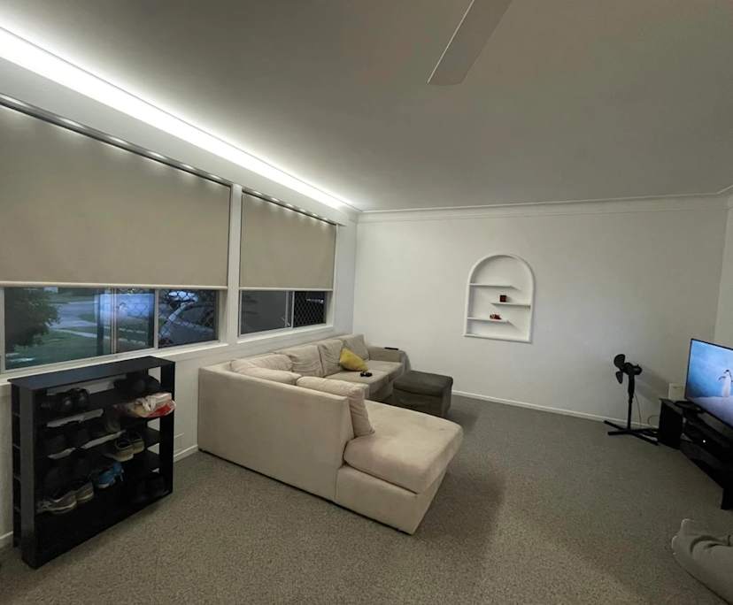 $350, Share-house, 3 bathrooms, Palm Beach QLD 4221