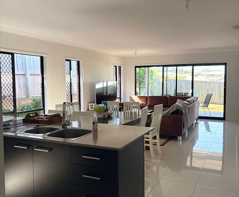 $300, Share-house, 4 bathrooms, Ormeau Hills QLD 4208