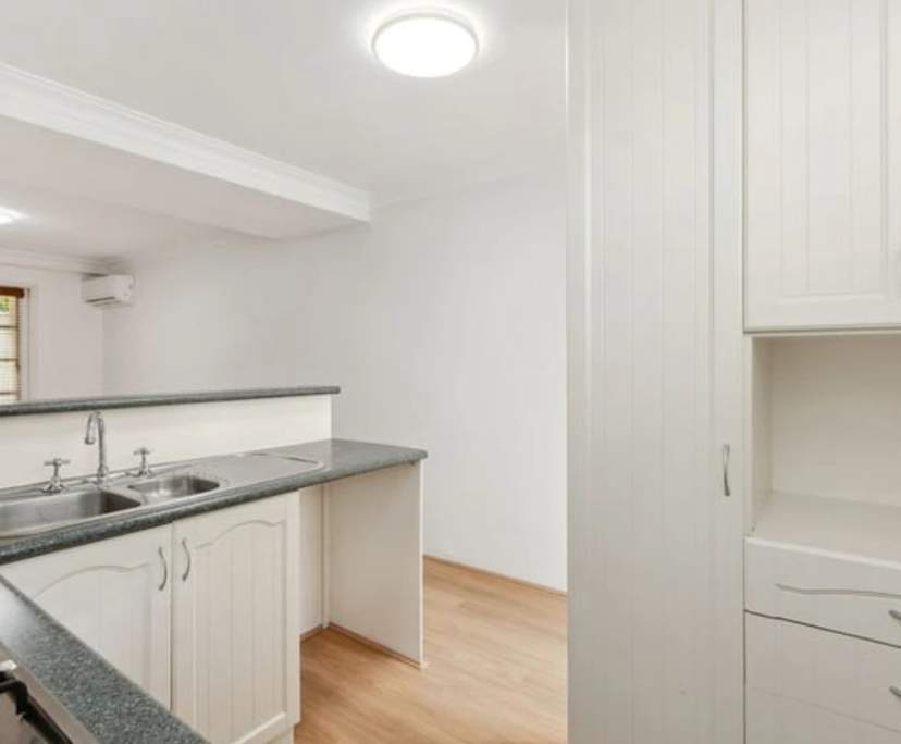 $650, Whole-property, 2 bathrooms, Perth WA 6004