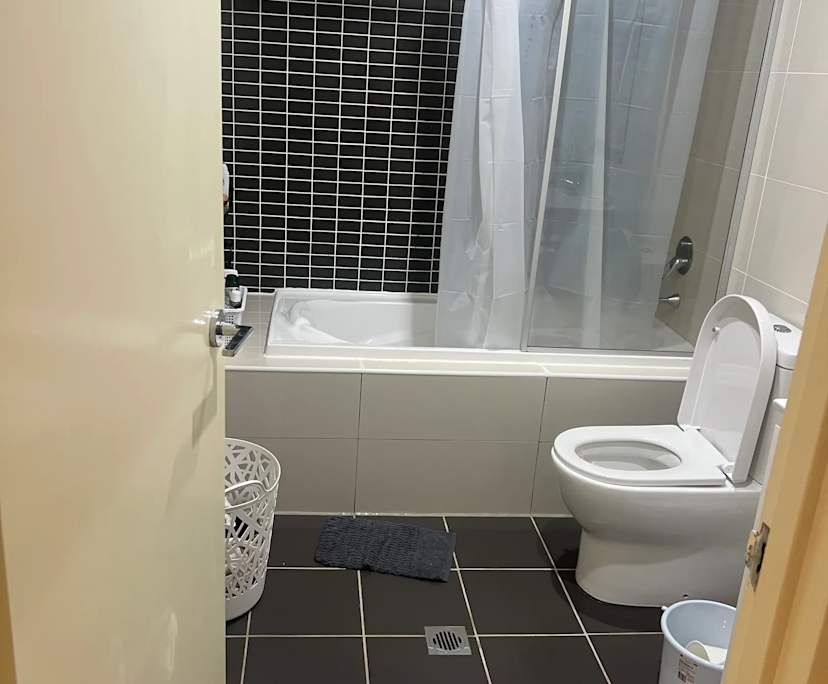 $350, Flatshare, 2 bathrooms, West Ryde NSW 2114