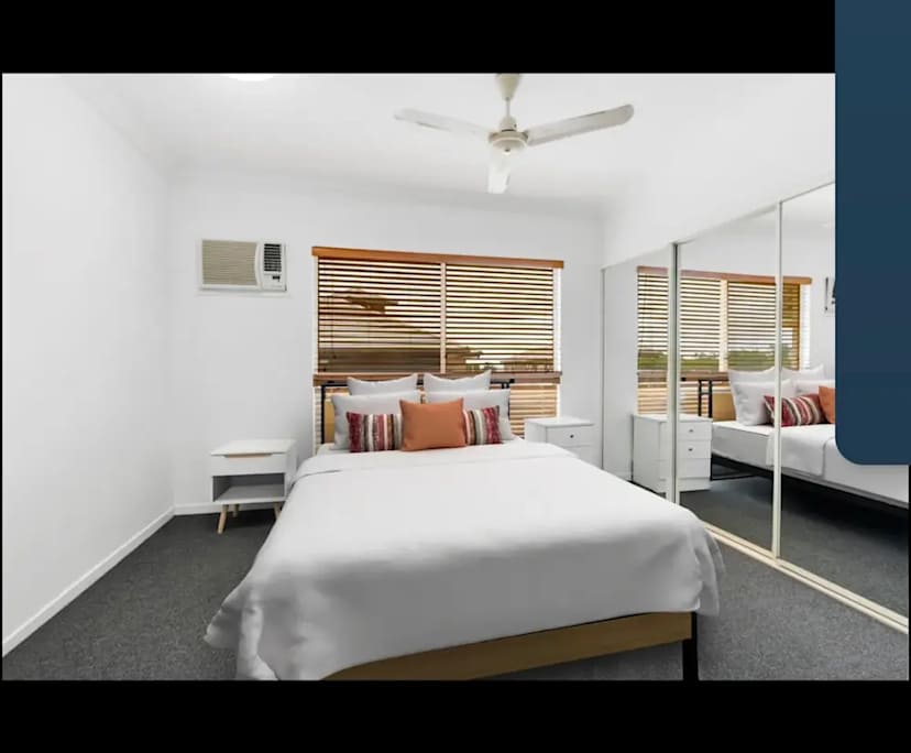 $400, Flatshare, 3 bathrooms, Clifton Beach QLD 4879