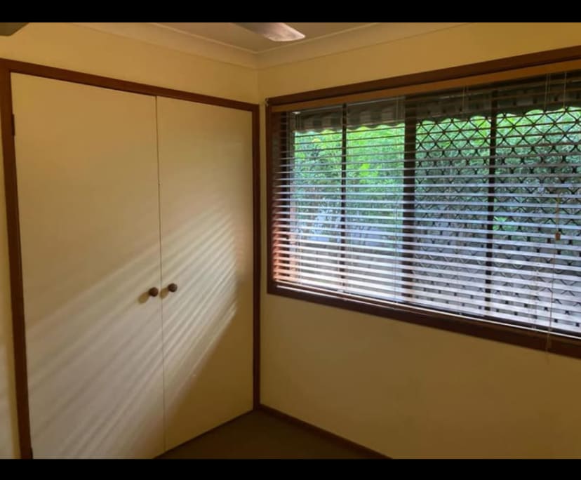 Unfurnished room in a flatshare