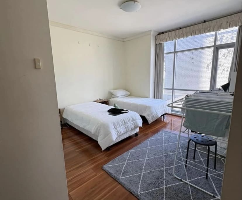 Furnished room with ensuite in a flatshare