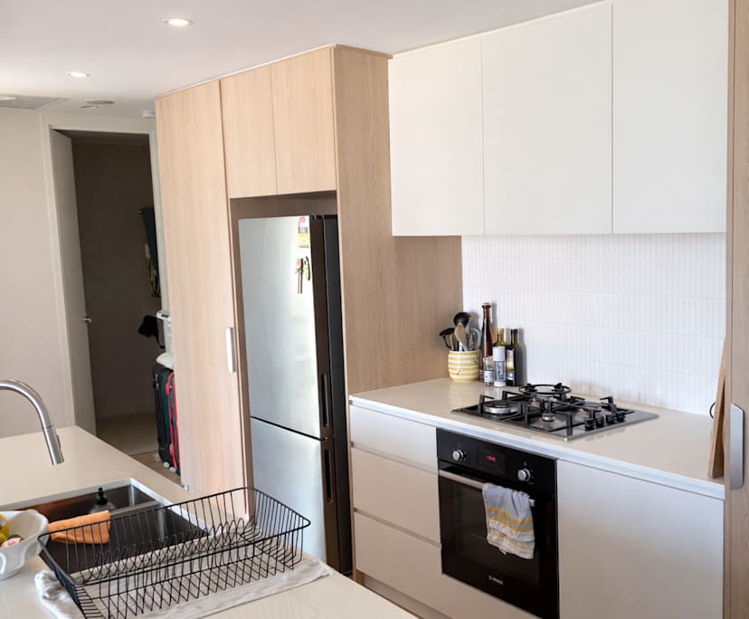 $485, Flatshare, 2 bathrooms, Broadbeach QLD 4218