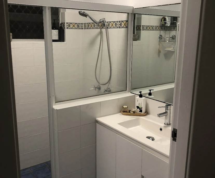 $160, Flatshare, 3 bathrooms, Newcastle NSW 2300