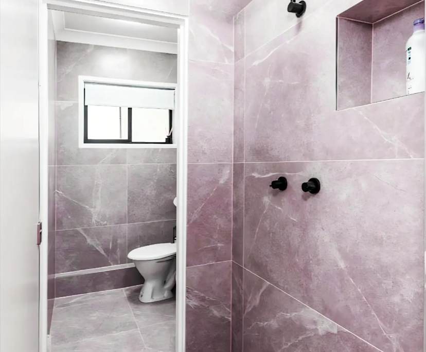 $450, Share-house, 4 bathrooms, Surfers Paradise QLD 4217