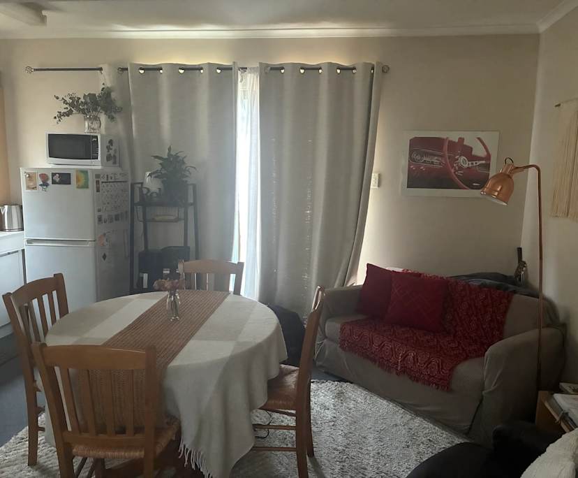 $425, Granny-flat, 1 bathroom, Burwood VIC 3125