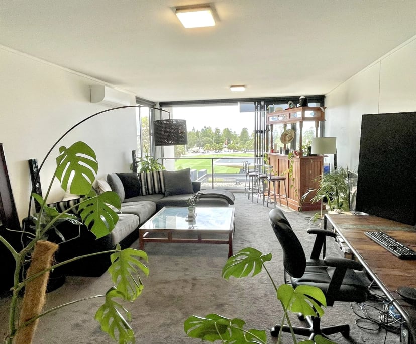 Unfurnished room in a flatshare