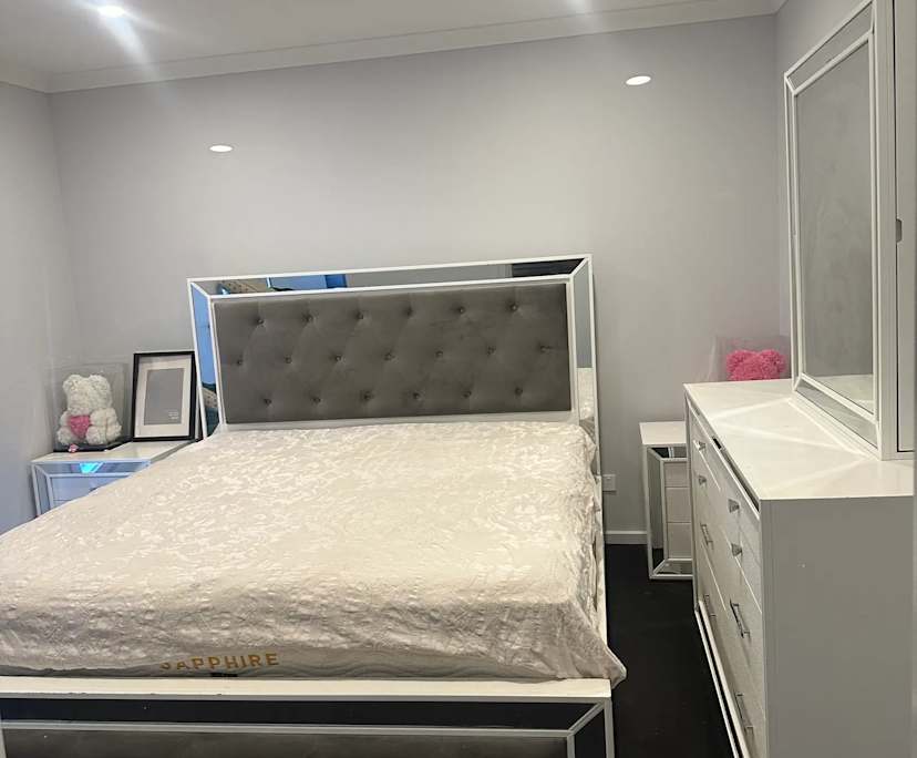 Room in a share house