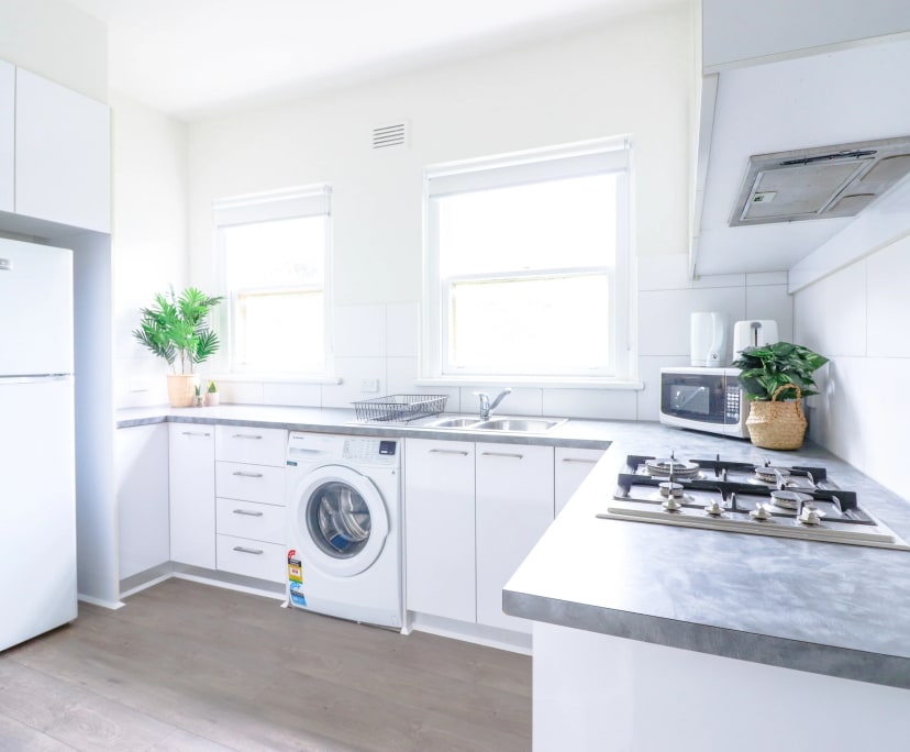 $855, Whole-property, 2 bathrooms, St Kilda VIC 3182