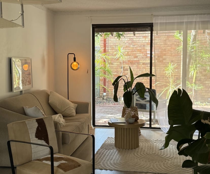 $350, Share-house, 3 bathrooms, Nedlands WA 6009