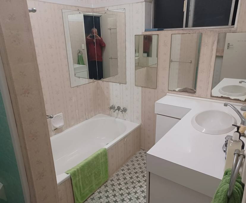 $300, Share-house, 2 bathrooms, Red Hill QLD 4059