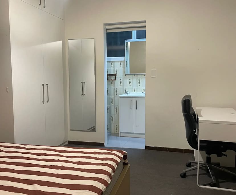 Furnished room with own bathroom