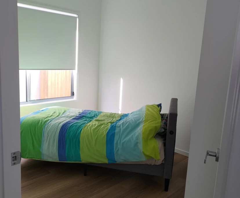 Room in a share house